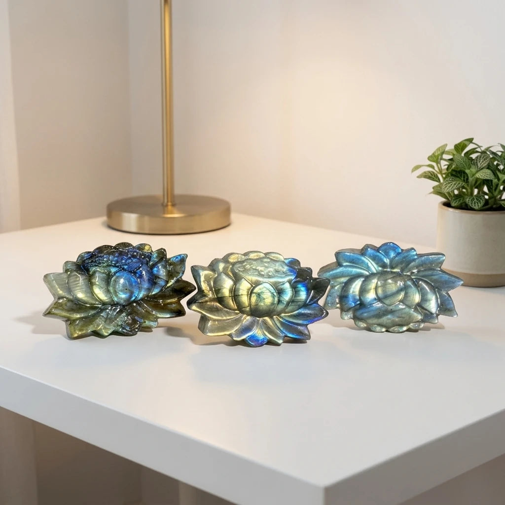 Wholesale Natural Hand-Carved Blue Flash Labradorite Lotus Crystal Crafts Engraved Flower Healing Fashion Trend for Home Decor