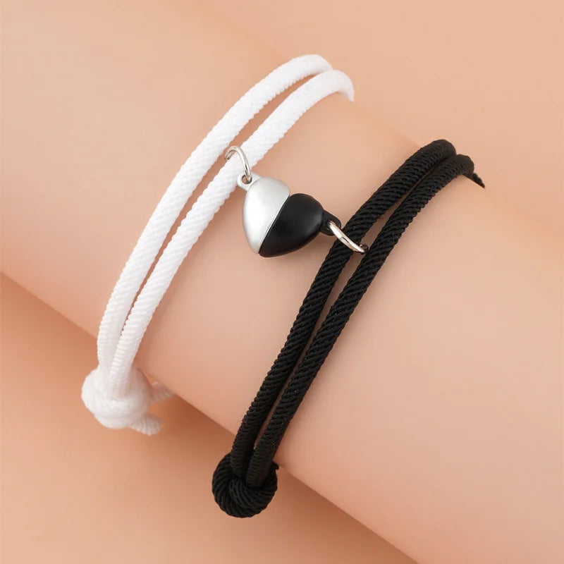 Fashionable Simple Black White Heart-Shaped Magnetic Buckle Woven Adjustable Length Girlfriends Couple Bracelets Jewelry