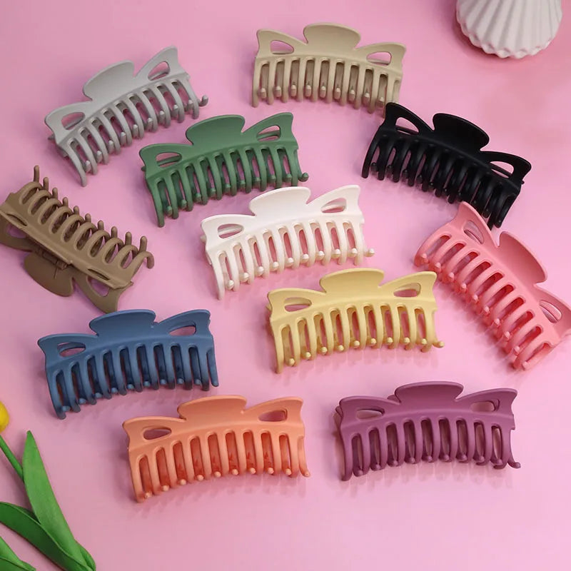 Wholesale INS Style Big Size Butterfly Hair Frost Hair Claw Hollow Shark Plastic Hair Claw Clips