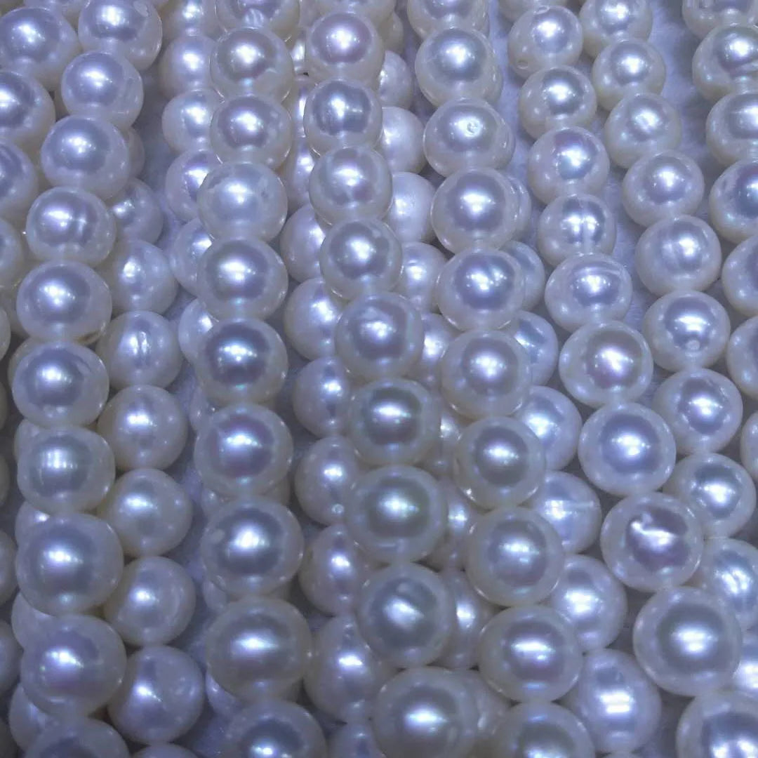 16 Inch Good Luster  8-9 mm Near Round Nature Freshwater Pearl in Strandegg Shape