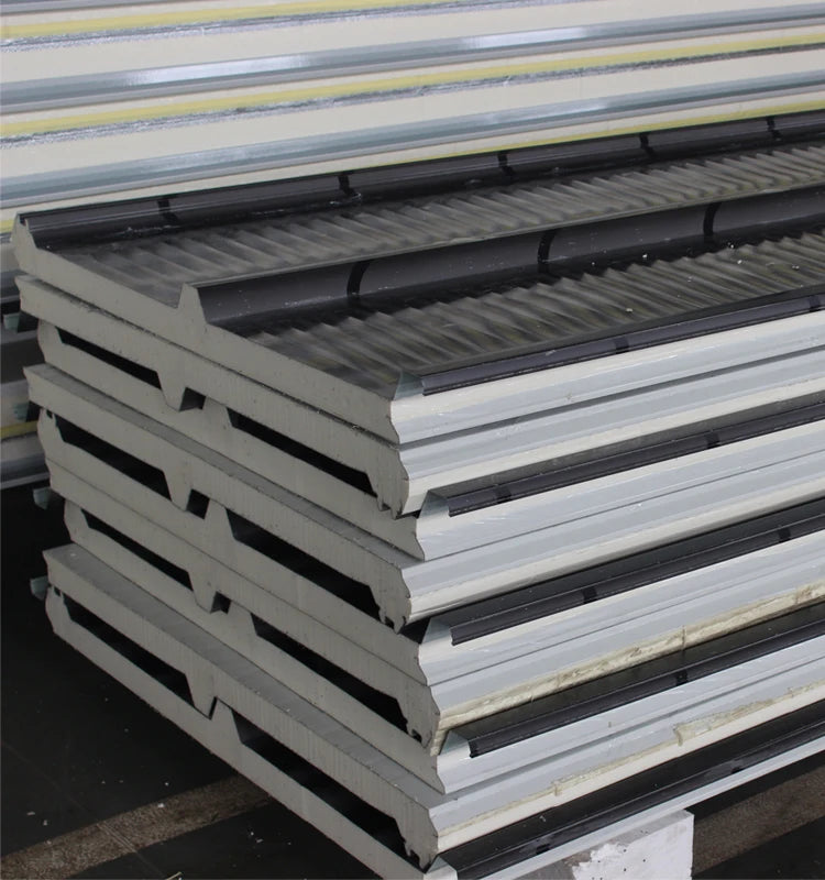 PUR/PIR Polyisocyanurate Color Steel Heat Insulation Roofing Panel Density of Core Material 40-50kg/cubic Meter Sandwich Panels