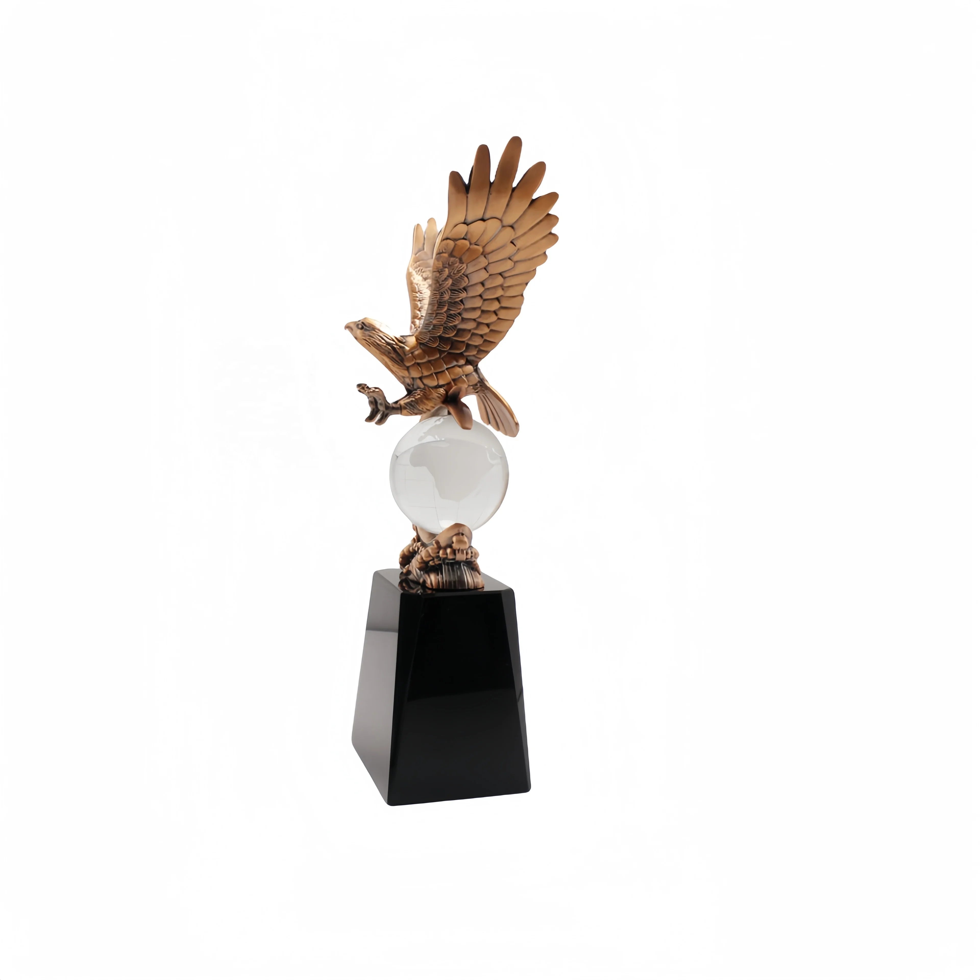 Factory Wholesale Eagle Statue Souvenir Glass Award Eagle Personalized Custom Various Animal Sculpture Crystal Eagle Trophy Gift