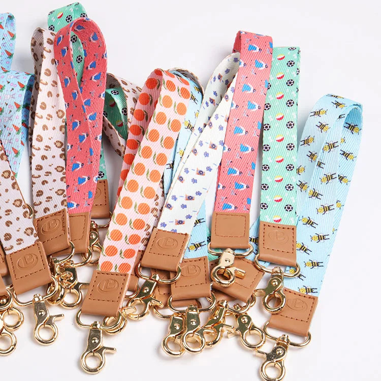 LOVECOLOUR Cheap Personalized Lanyards with logo Custom Short Hand Wrist Strap Keychain Lanyards for Men
