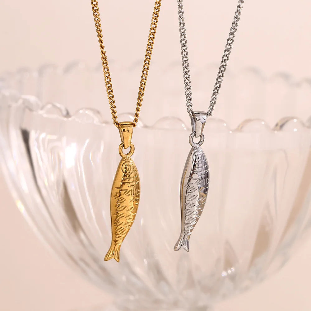 DAIHE Engraved Salmon Fashion Pendant Necklace Waterproof 18k Gold Plated Jewelry 316L Stainless Steel Necklace
