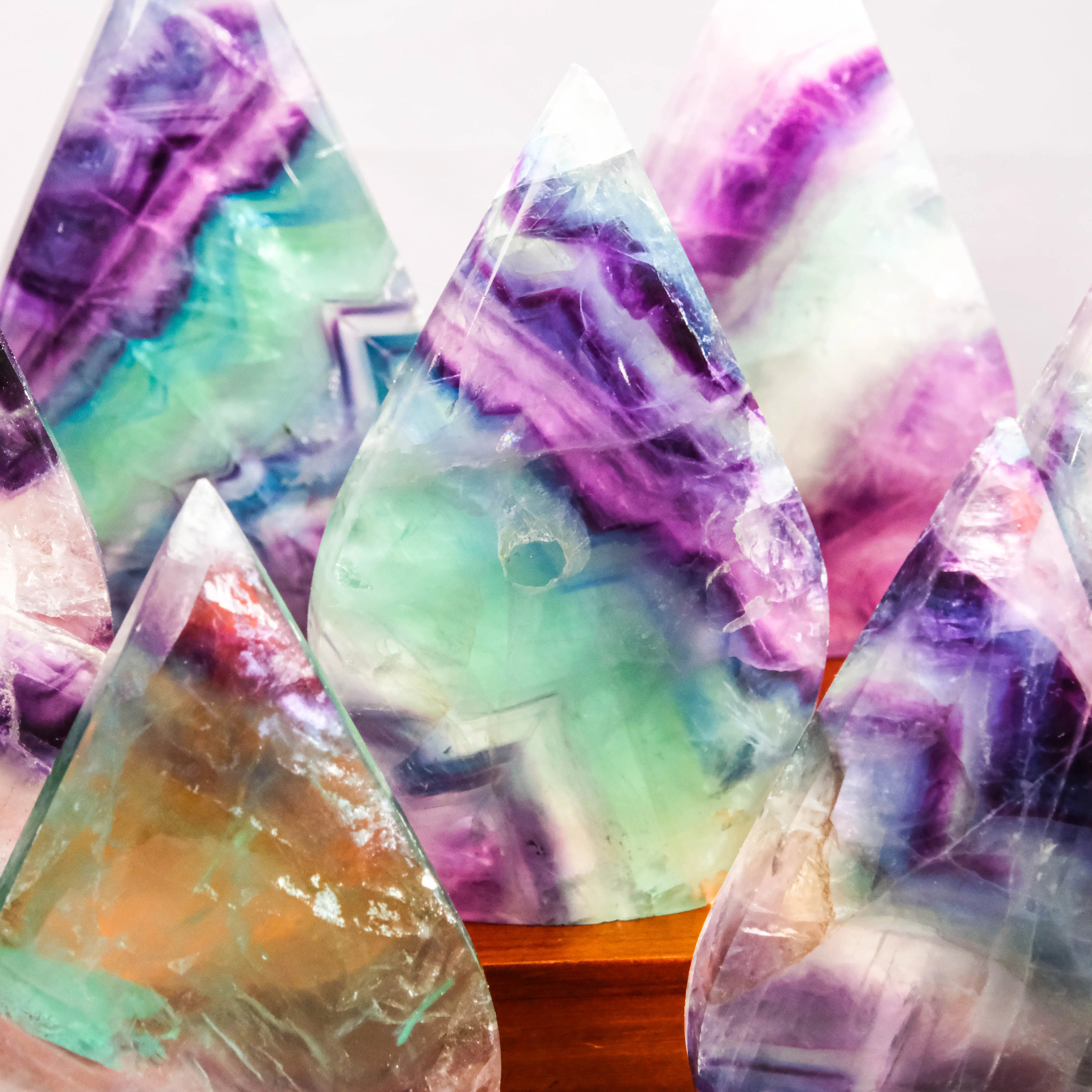 New Arrival Healing Stone Rainbow Colorful Fluorite Natural Crystal Gemstone Ornament for Decoration