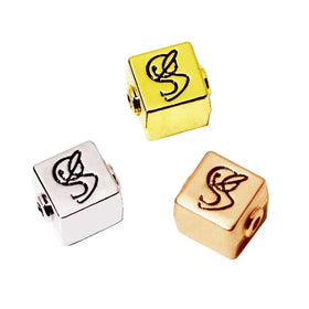 Eco-friendly Custom square logo Jewelry Pendant Accessory Zinc Alloy Enamel Letter Metal Bead Logos for Leather Rope