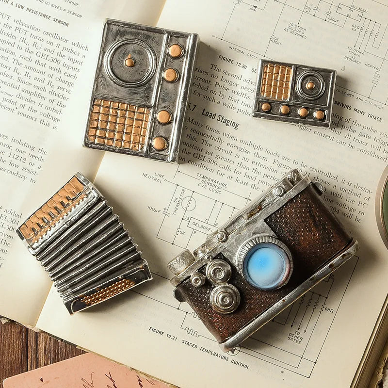 Nostalgic Retro Handmade Resin Ornaments Crafts Home Decoration Phonograph Mini Photography Props Camera with Wooden Box