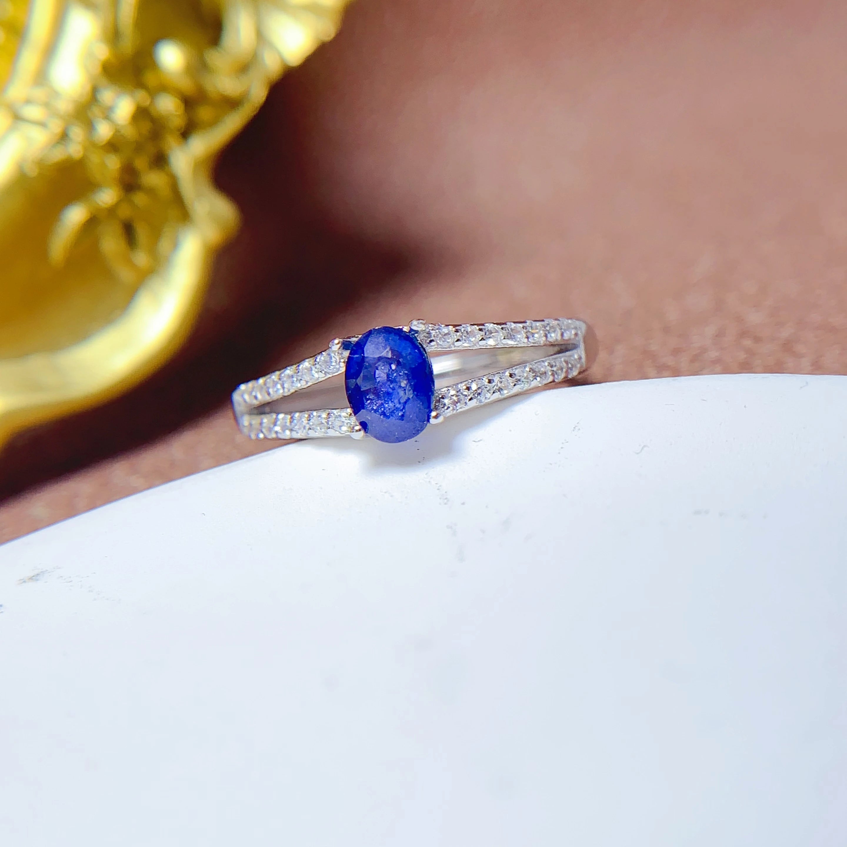 Good Price Wholesale Wedding 925 Sterling Silver Oval Cut Classic Party Natural Sapphire Women Vintage Rings