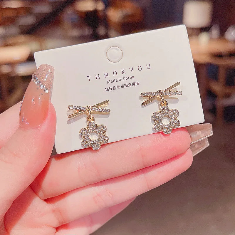 S925 Silver Needle Korean Fashion Shiny Zircon Bow Stud Earrings Female Design Earrings Women's Ear Jewelry