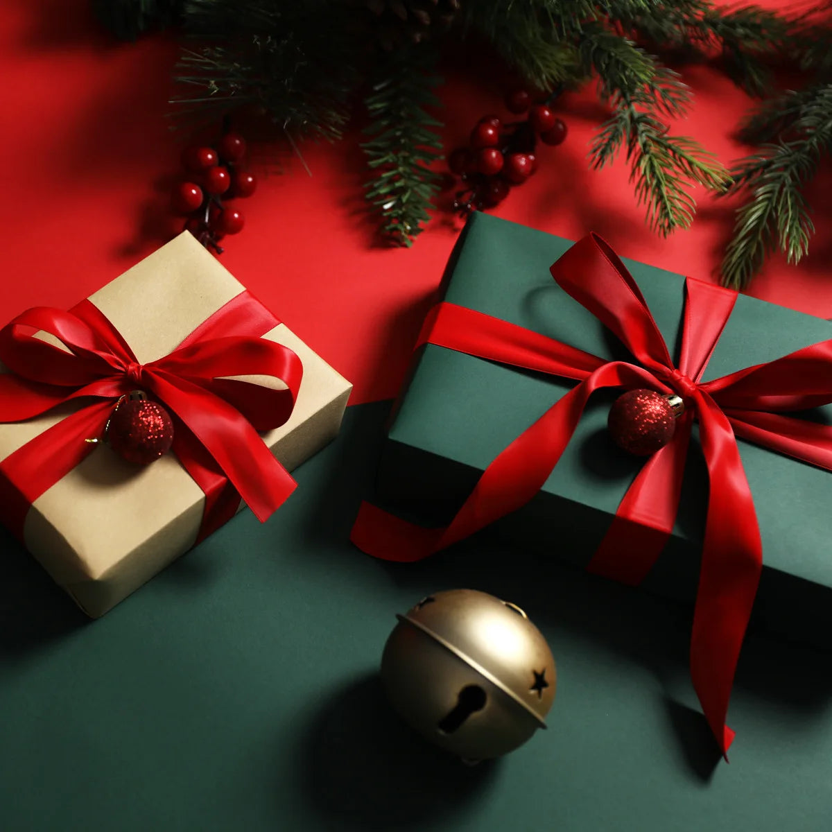 Custom Logo Christmas Gift Box with Photo Frame Option Recycled Materials UV Coating & Embossing Hard Cardboard Packaging