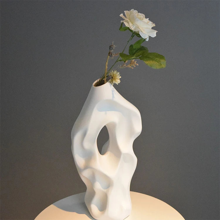 China Manufacturer Unique Design Centerpiece Vase Decorative Items Home Decor