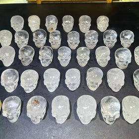 High Quality Natural Clear Quartz Mini Skulls Healing Crystal Stone Fengshui Carving Skulls Crafts for Decoration
