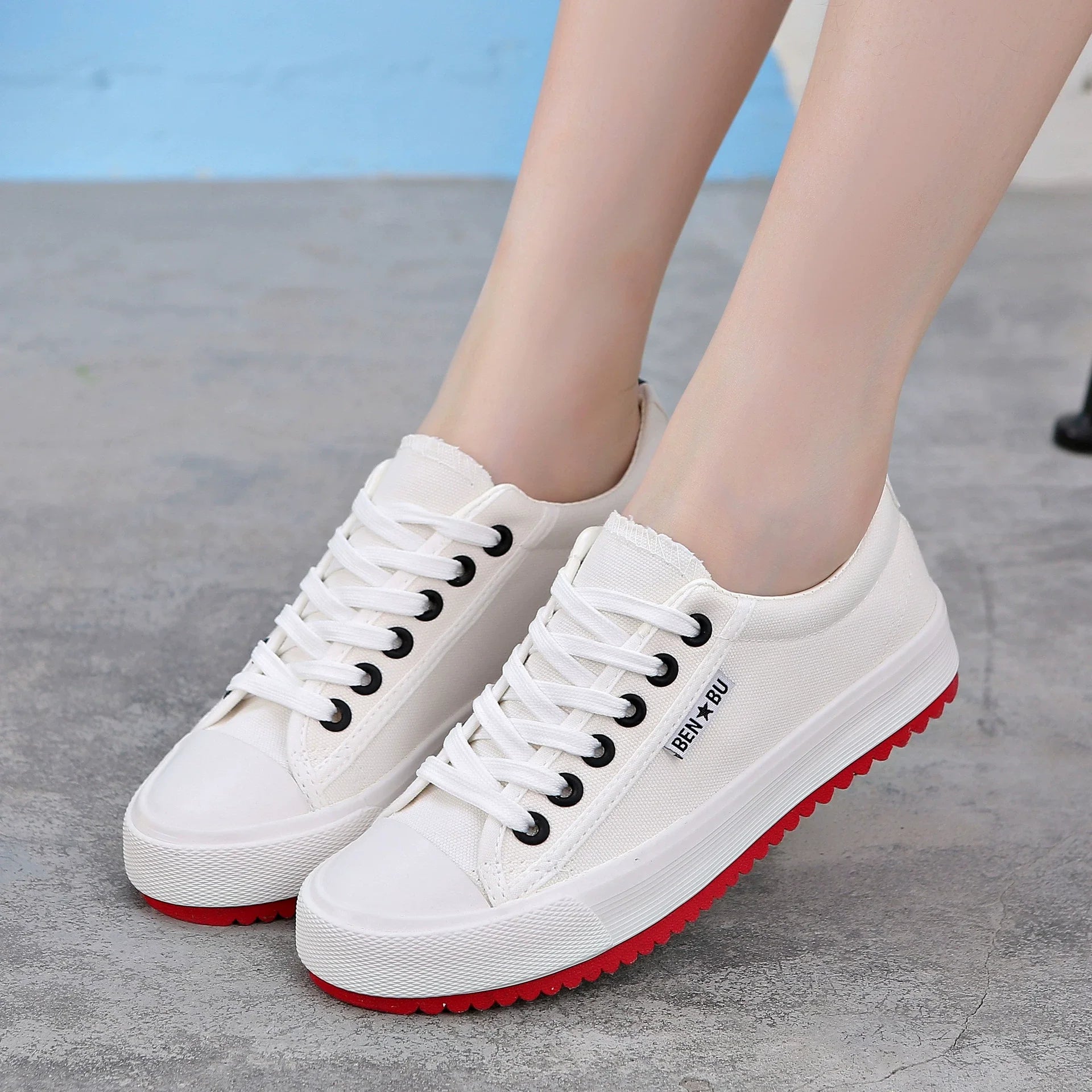 Spring New Low-Top Shoes Women's Platform Canvas Shoes Women's Canvas Spot Platform Large Size Women's Shoes