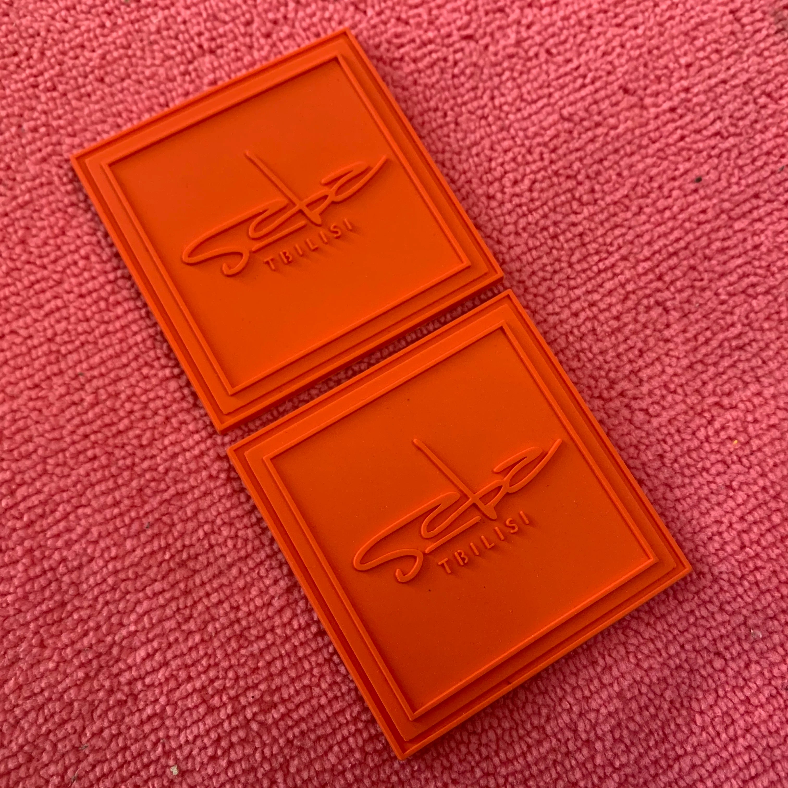 Single Color Jeans Rubber Labelsquare Shape Brand PVC Rubber Badge for Bags