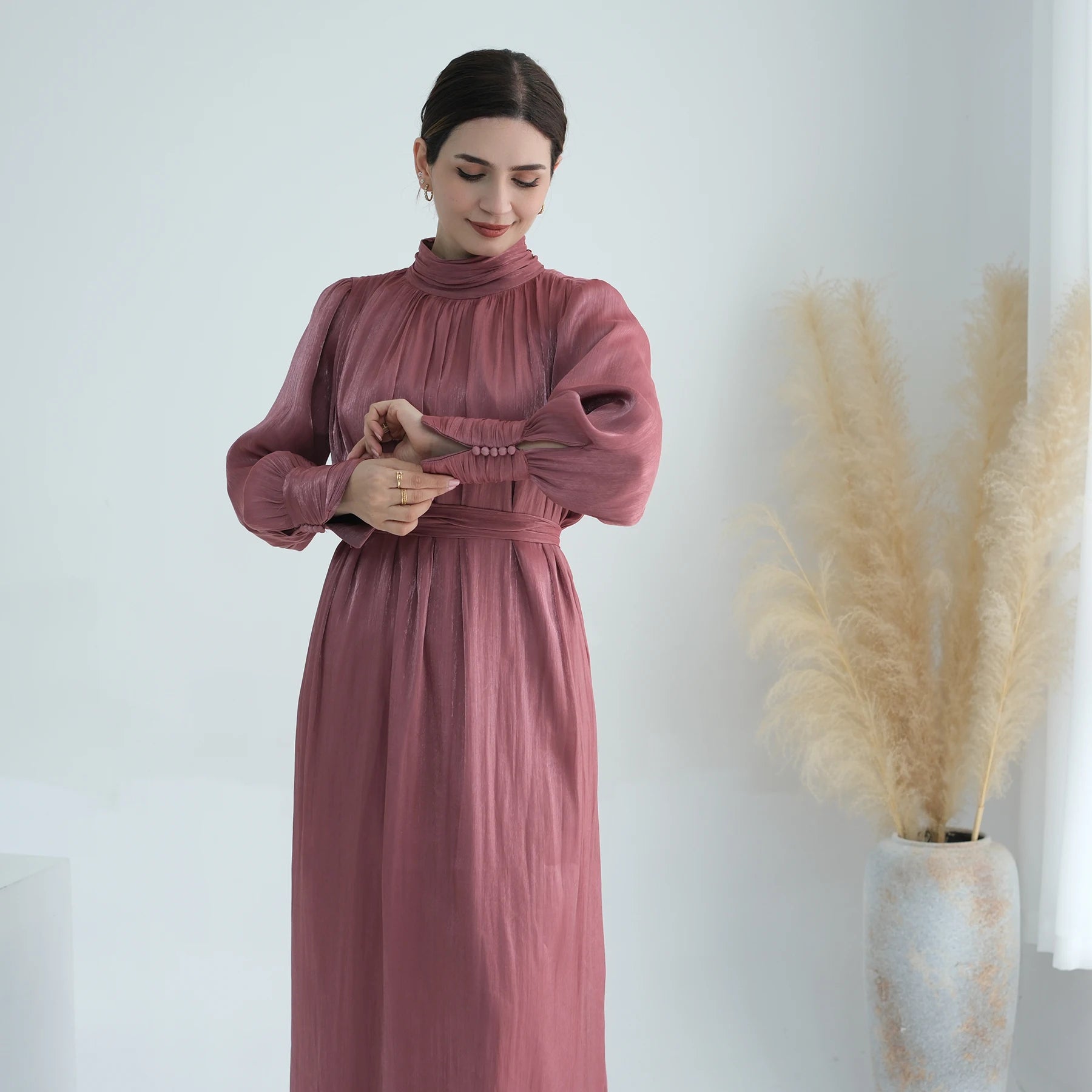 Hot Selling Ramadan Islamic Clothing Modest Women's Dresses Shiny Polyester Casual Wear Abaya Women Muslim Dress
