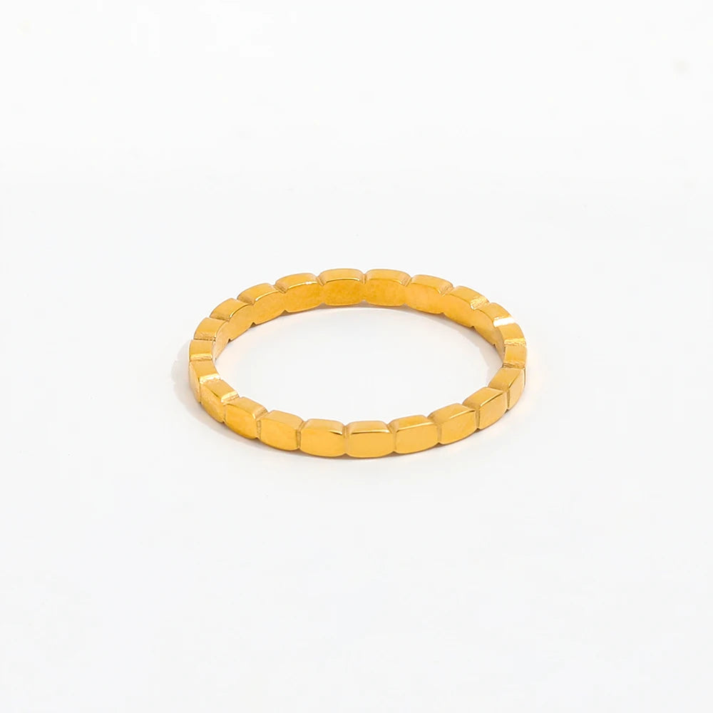 Fenny 18K Gold Plated Wholesale High End No Fade Simple Dainty Dot Gear Stainless Steel Finger Ring Trend for Women