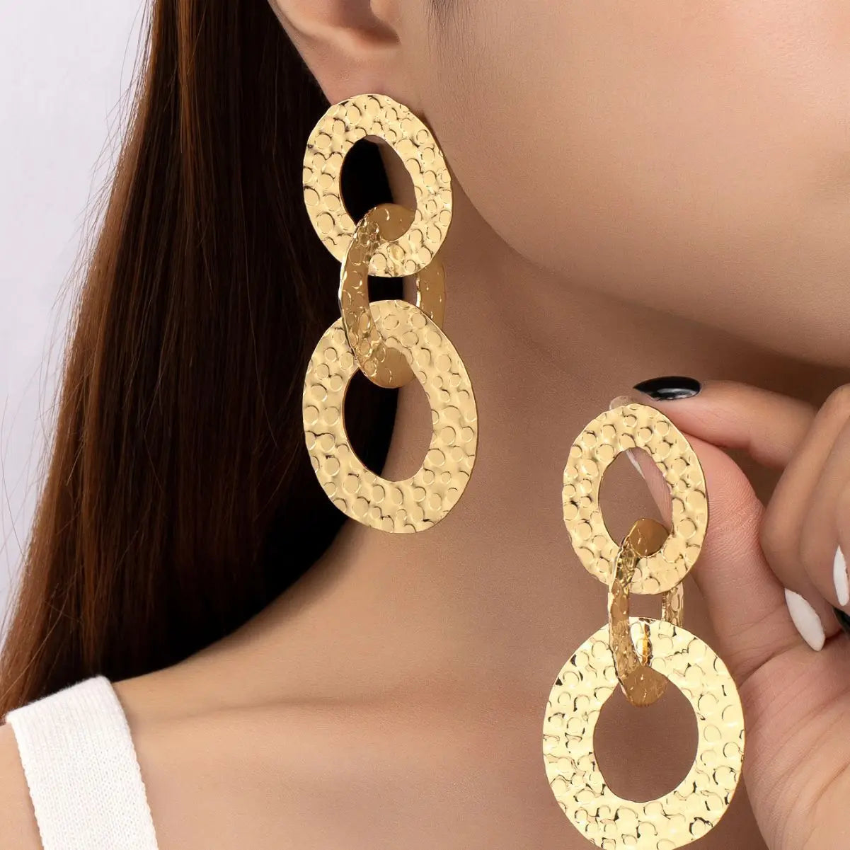 SC Wholesale Vintage Gold Plated Earrings Retro Geometric Charm Earrings Fashion Long Round Pendant Earrings for Women