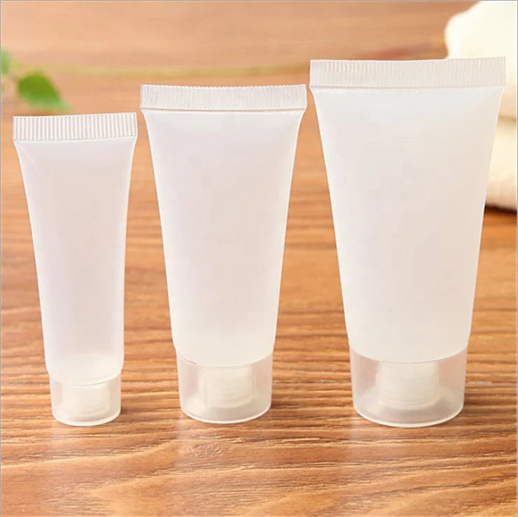 Wholesale 30ml Soft Tube Hotel Shampoo Bottle Refillable Packaging for Shampoo Lotion Blush Wig with Pump Sprayer Low MOQ