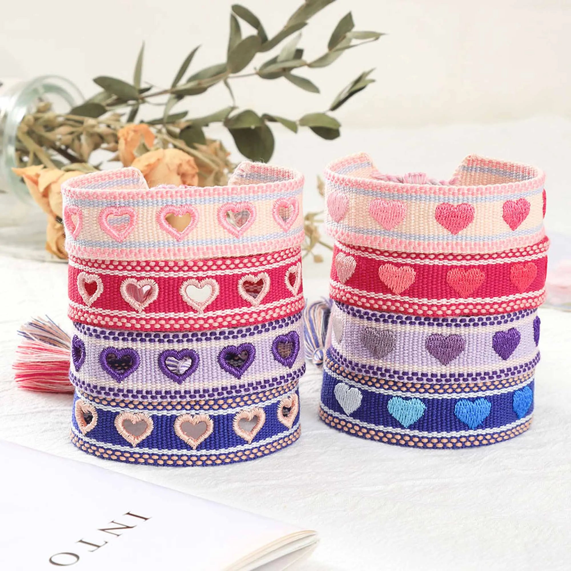 10pcs Colorful Hearts Embroidered Bracelet Handmade Tassel Braided Rope Valentines Love Gift Girls Women Multi-Colored Wristband