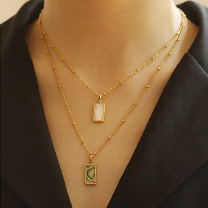Vintage Gold Plated Natural Stone Shell Malachite Pendant Necklace for Women