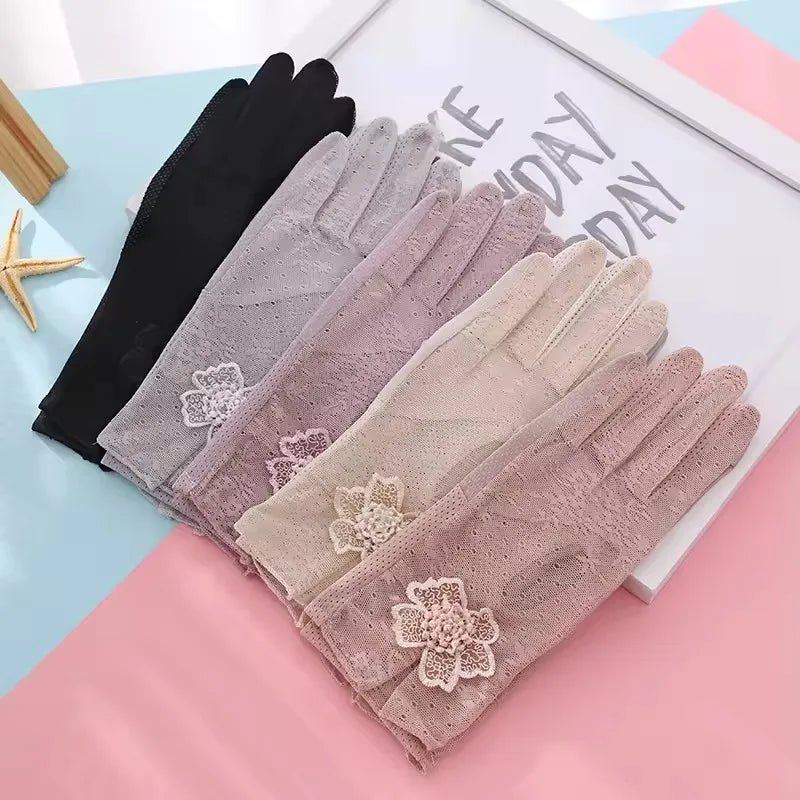 New Design Thin Breathable Elegant Women Sunscreen Short Lace Summer Driving Gloves