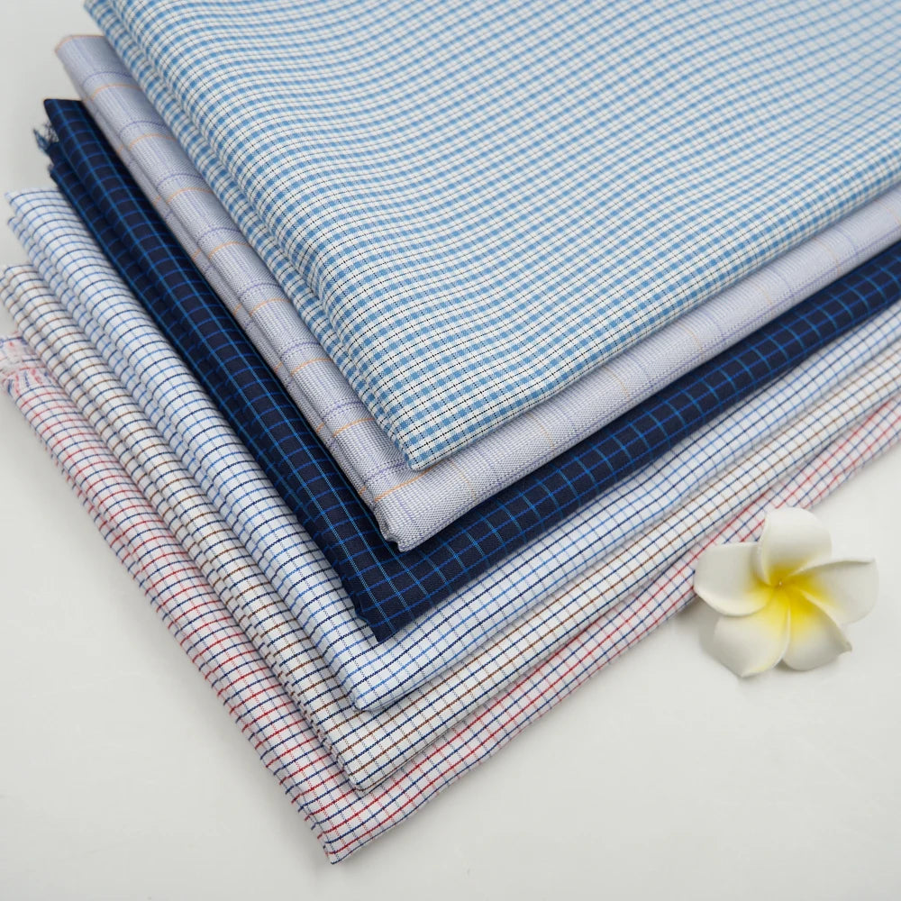 Guaranteed Quality 65% Poly 35% Cotton Gingham Yarn Dyed Fabric for Men's Shirt Low Price Plain Style for Boys Men Hospital Use