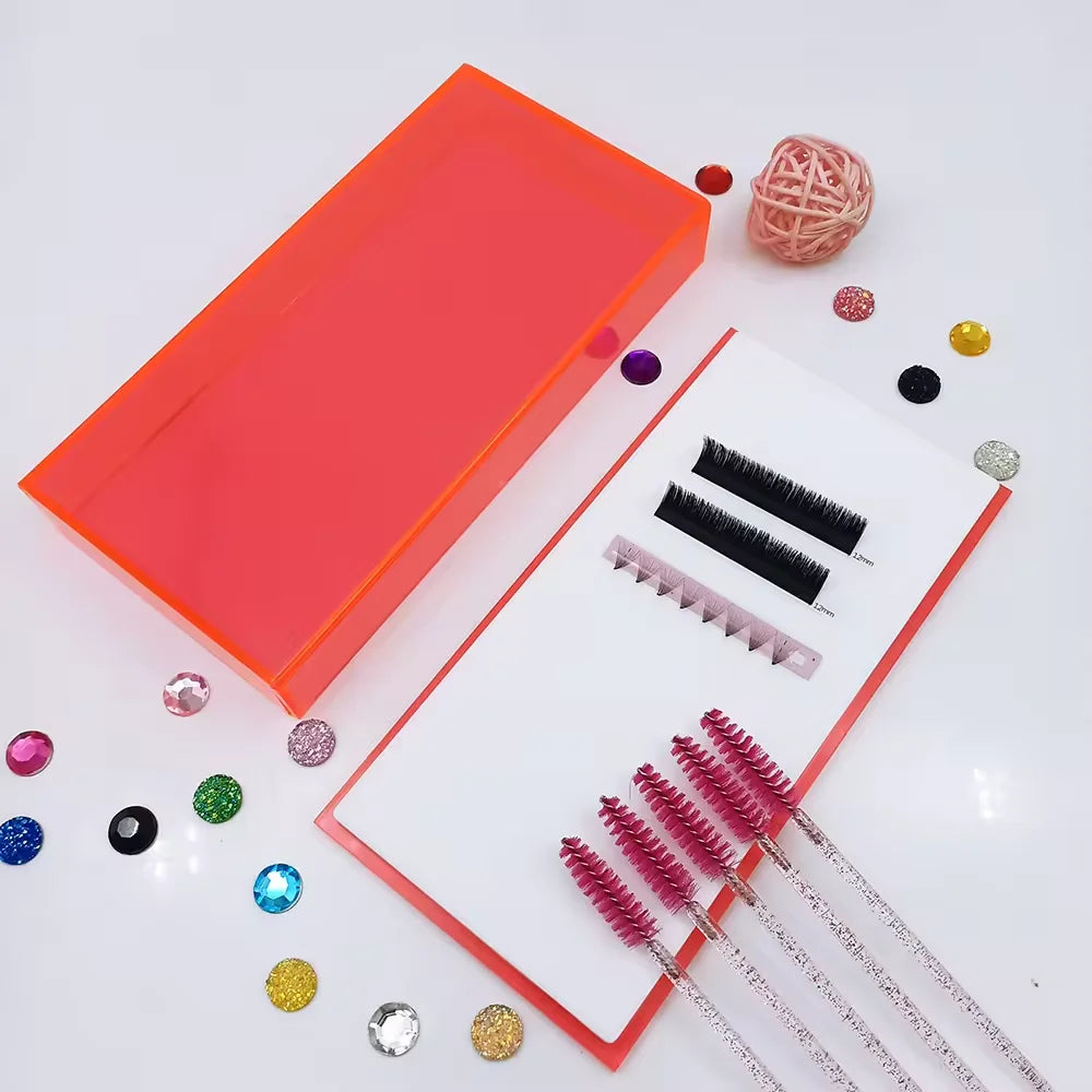 Custom Private Logo Colorful Acrylic Lash Tile Plate With Cover Eyelash Holder Organizer Storage Box for Lash Extension