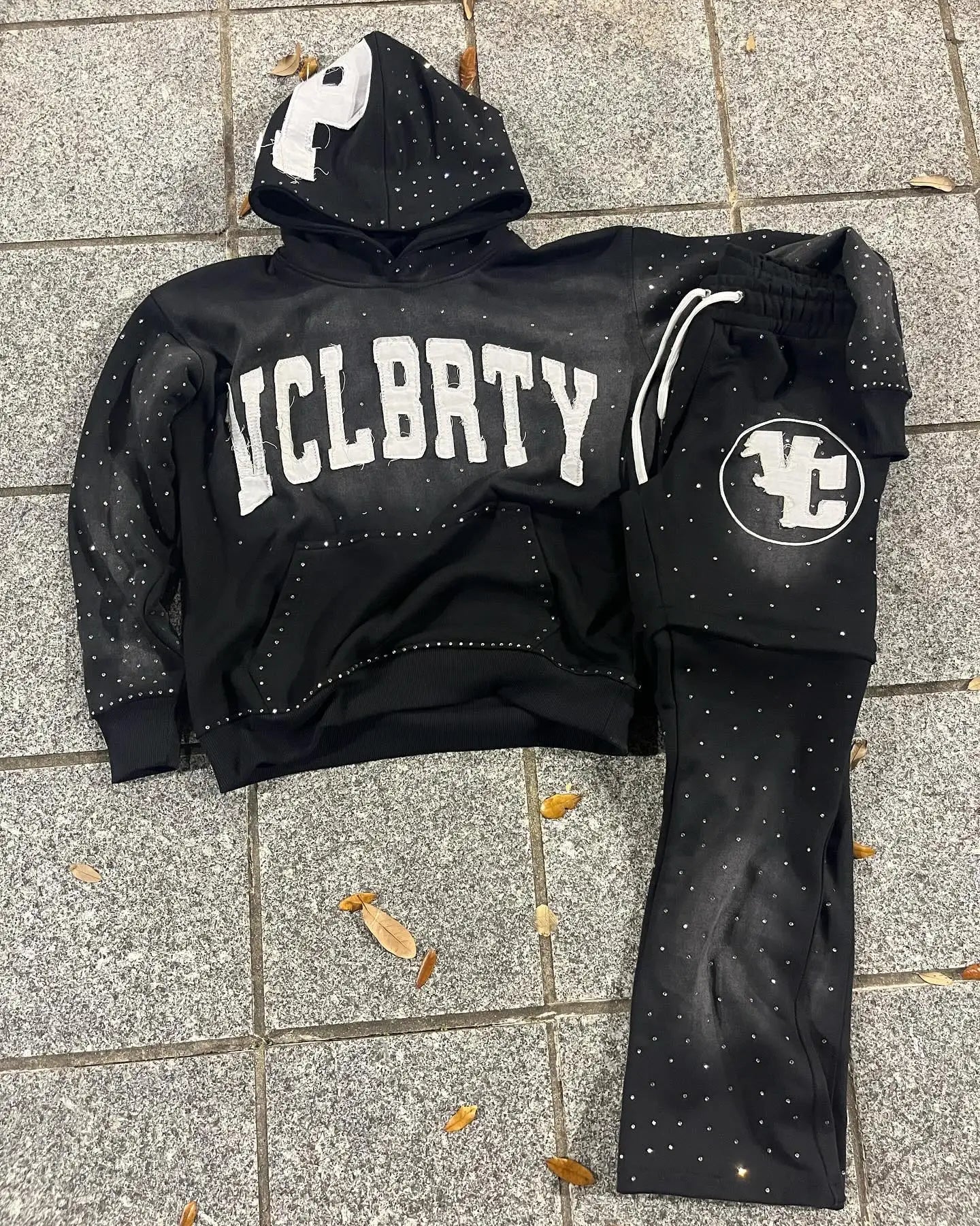 US Free Tax Custom Vintage Acid Wash Distressed Embroidery Chenille Patch 2 Piece Flared Sweatpants and Hoodie Sets