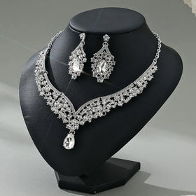 Custom Luxury Temperament Rhinestone Pearl Necklace Earrings Set Flower Alloy Clavicle Chain Bridal Jewelry for Women