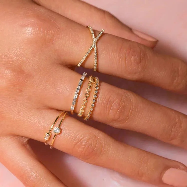 Fashion Waterproof 18K Gold Plated Stainless Steel Rings Cross Pave Two Circle Dianty White Diamond Gemstone Ring for Women