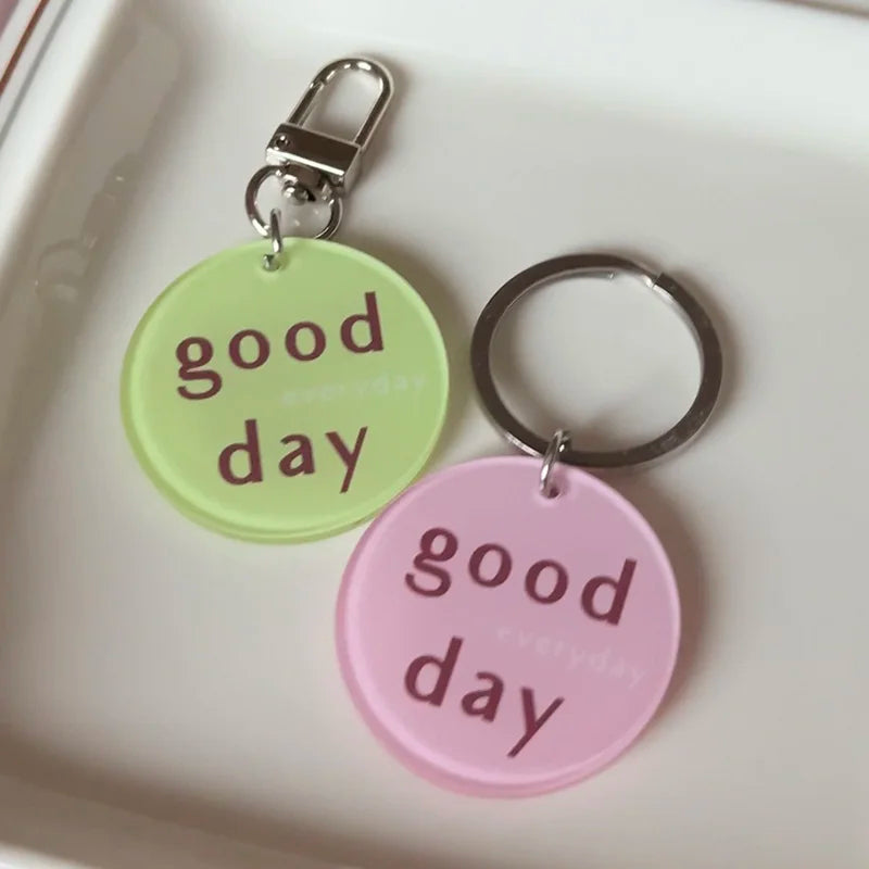 Custom Logo Round Acrylic Keychain Fashion Bag Pendants Charms Plastic Tokens Key Tag Designer Acrylic Phone Charms