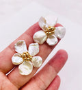 Latest Natural Fresh Water Pearl Flower Earrings Personality 925 Silver Needle Earrings Stud Jewelry Wholesale for Women