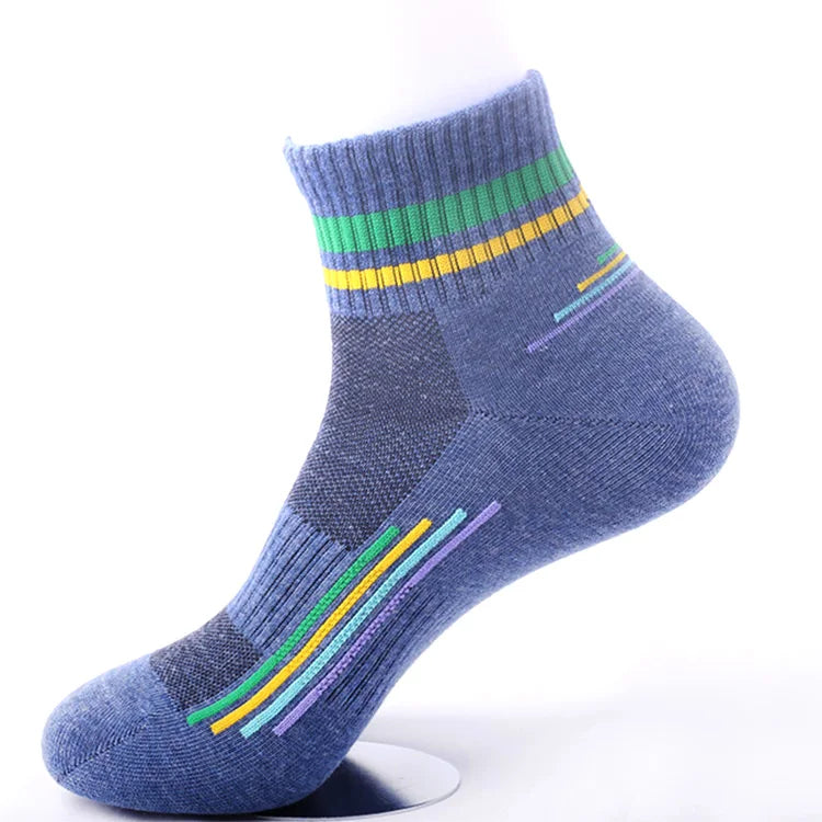 Wholesale OEM Design Custom Logo Cotton Ankle Socks for Men MegaBDM