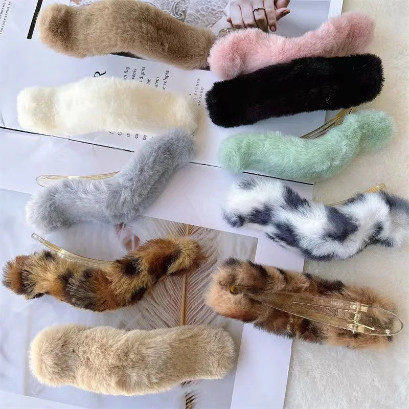 New Winter Style Furry Material Hair Claw Clips Fashion Sweet Clips Women Hair Accessories Fluffy Pins 11cm Large Size Clip