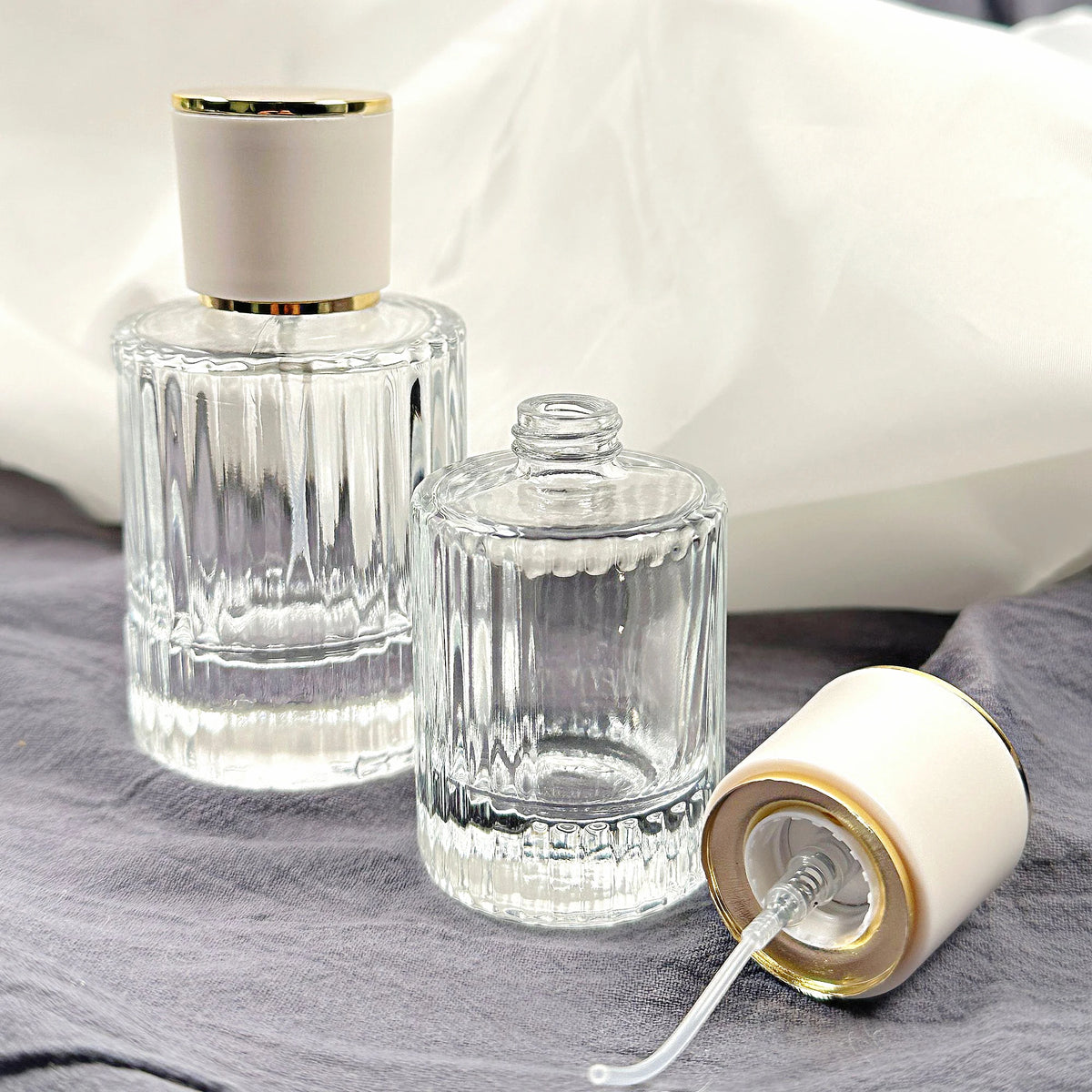In Stock Wholesale Round 30ml 50ml Empty Spray Pump Glass Perfume Bottle