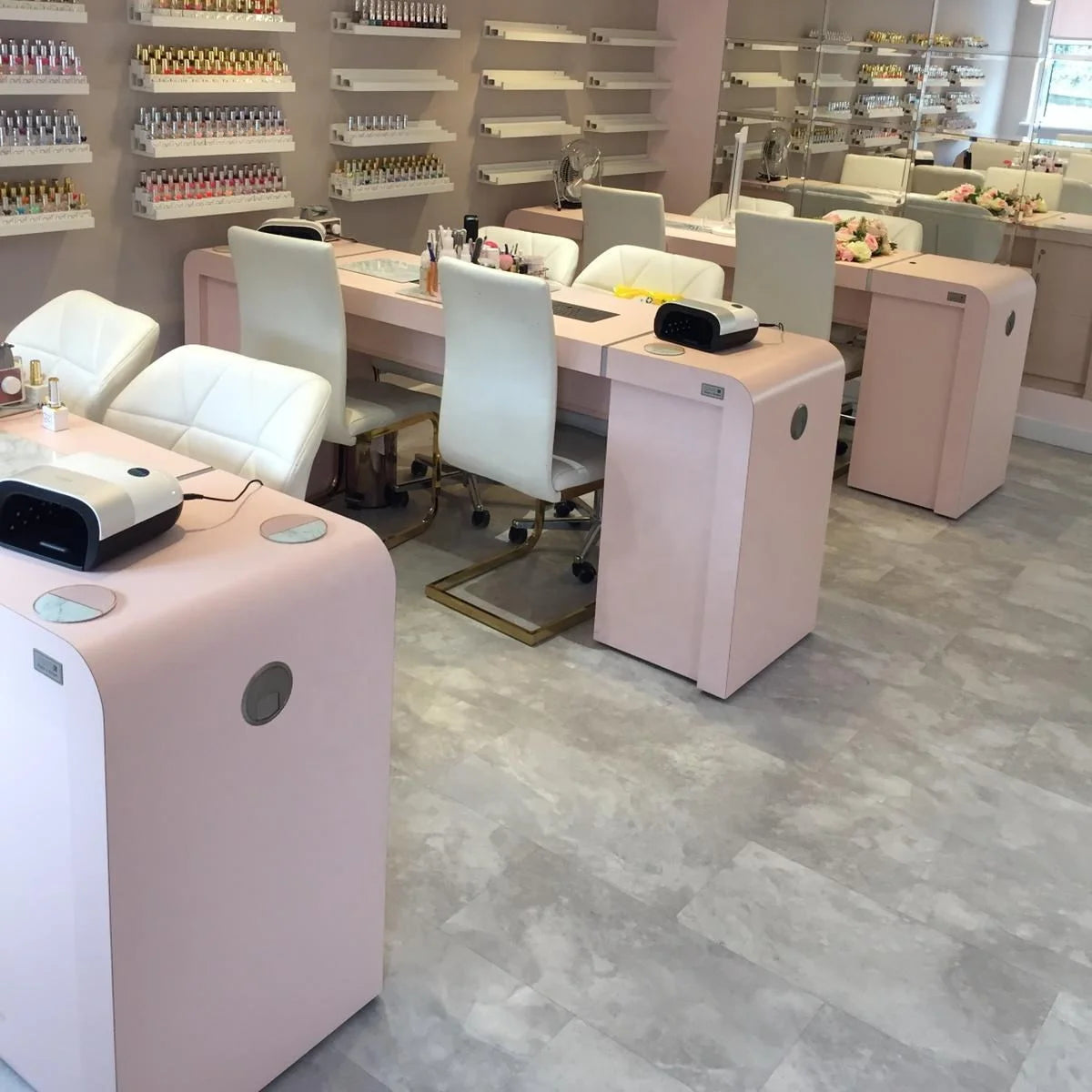 Luxury Modern Double Seat Pink Nail Bar Manicure Table Glass Material with Dust Collector for Workshop Use