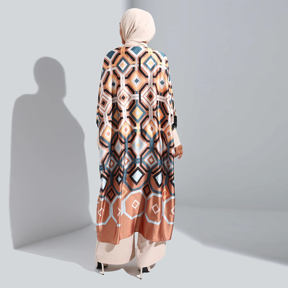 2023 Best Sell Maxi Dress Plus Size Long Sleeve Islamic Clothing Fashion Beaded Moroccan Kaftan Dress Middle East Arab Clothing