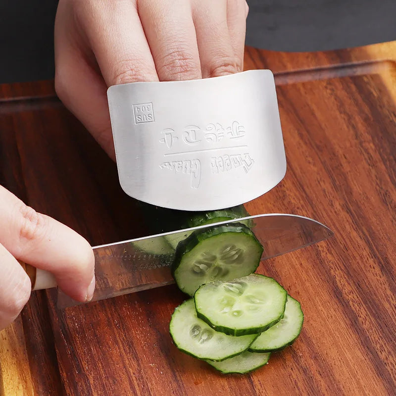 Manual Kitchen Gadget Finger Guard Protector for Hand Cut Chopping Cooking Protection Tool