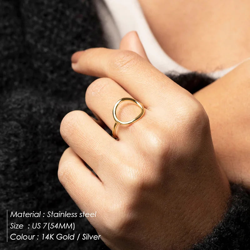 EManco Minimalist 316L Stainless Steel Classic Circle Ring for Women