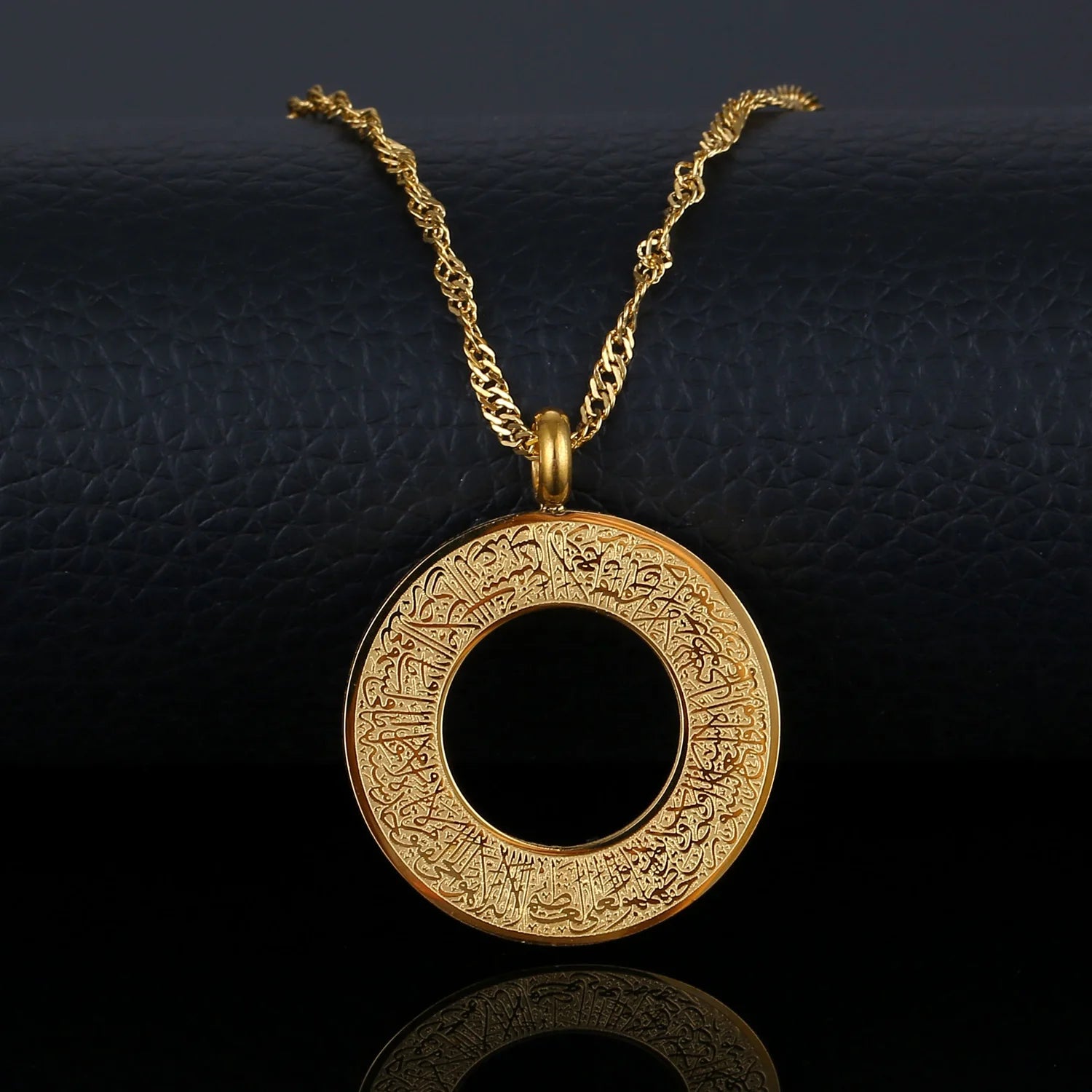 Hot Sell Hollow Round Muslim Pendant Necklace 18K Gold Plated Waterwave Chain Stainless Steel Islam Necklace