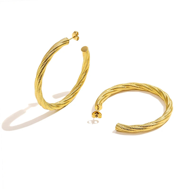 MICCI New Arrival CC Shaped Twist Stripe 18K Gold Plating Stainless Steel Stud Custom Earrings for Women