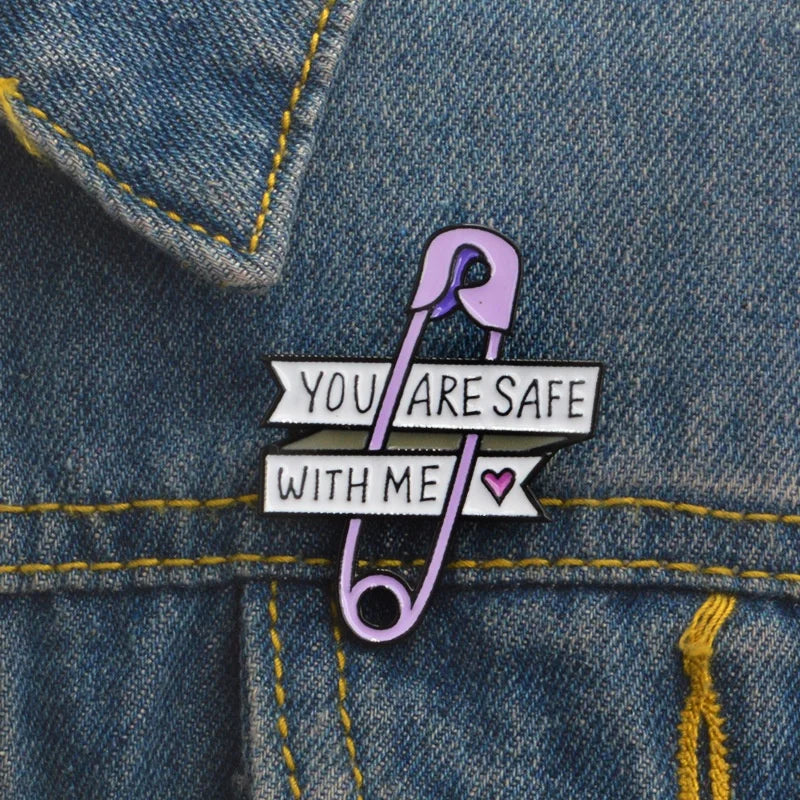 Factory Custom Design Funny Aesthetic Enamel Pin Metal logo Women Nurse Brooches Badge Soft Enamel Lapel Pins for Clothing