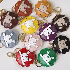 New Gift 2023 Custom Cute Leather Bag Pendant Animal Key Chain Charm Car Keyring Designer Keychains