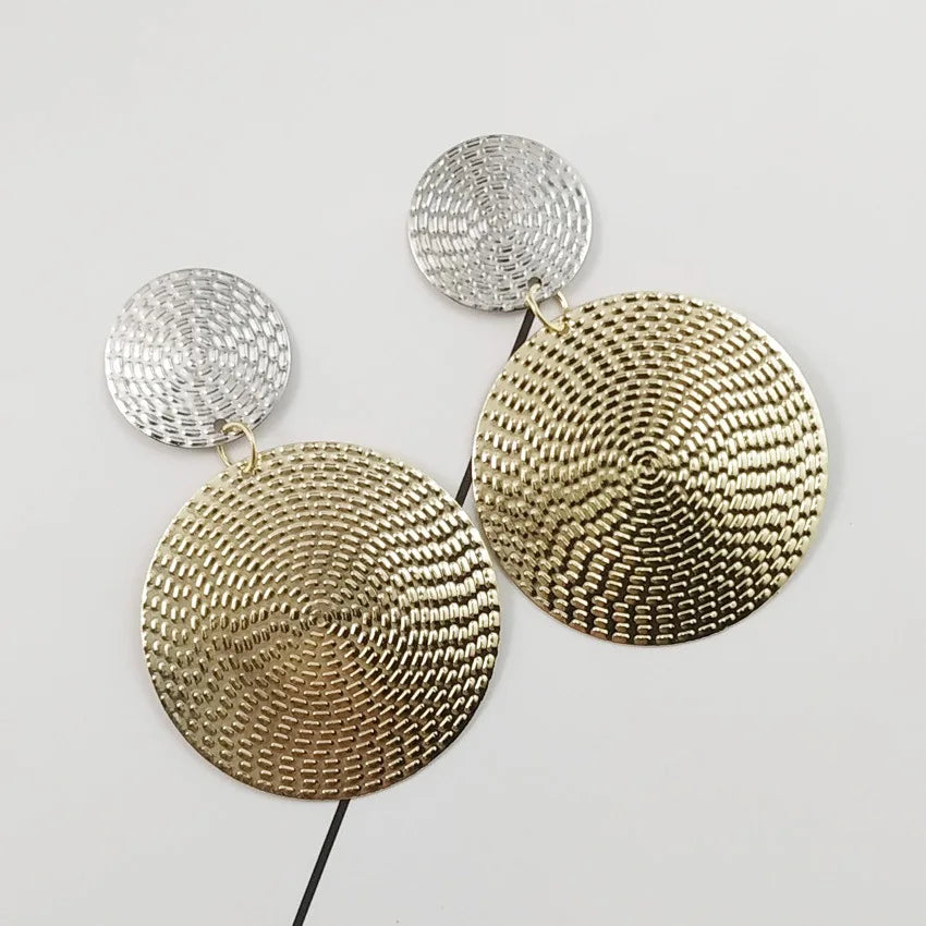 Exaggerated Pendant Earrings for Women with Large Round and Circle Pieces Concave-Convex Stud Earrings As Accessories
