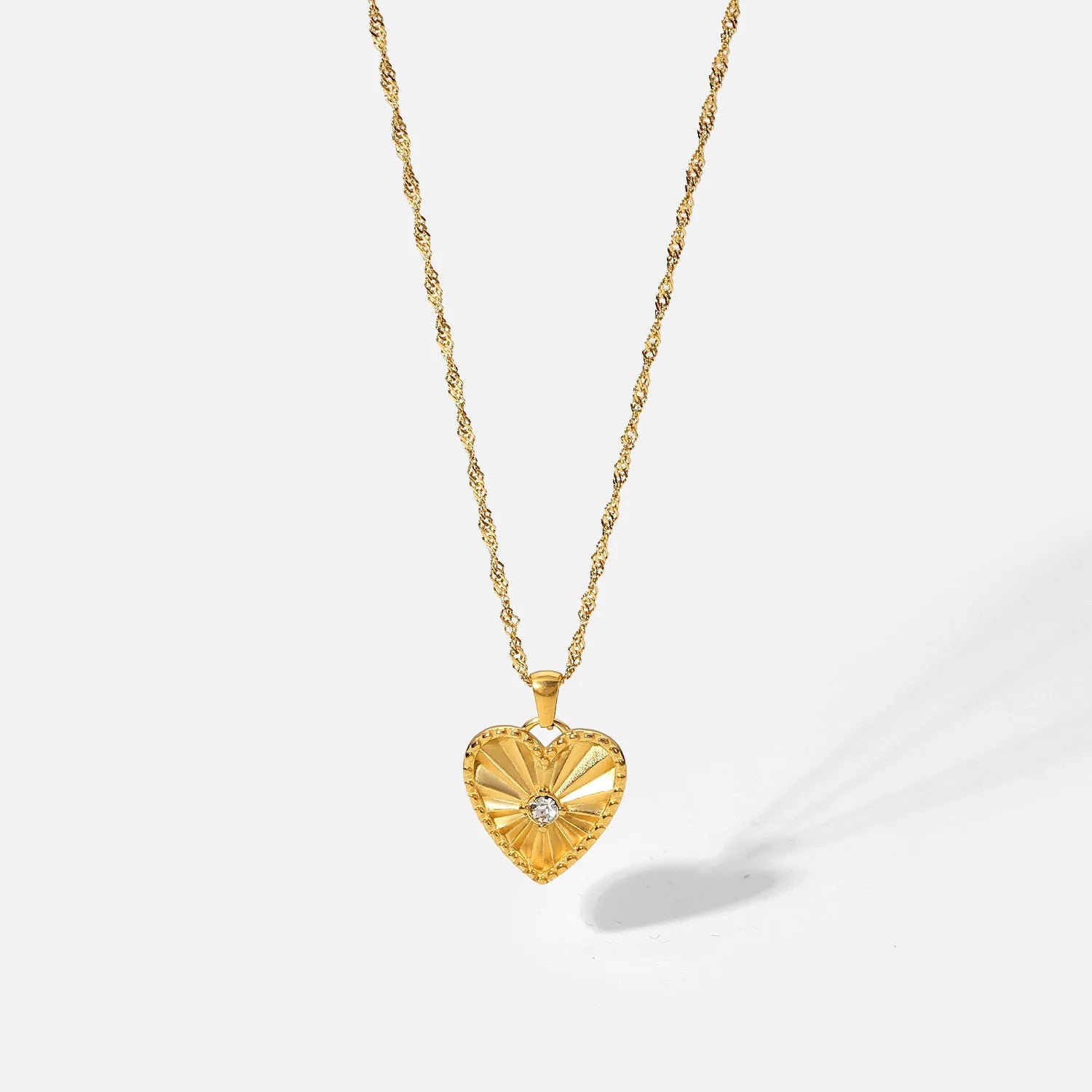 Simple Dainty 18K Gold Stainless Steel Heart Necklace for Women Waterproof Oblique Refracted Textured Zircon Diamond Chains