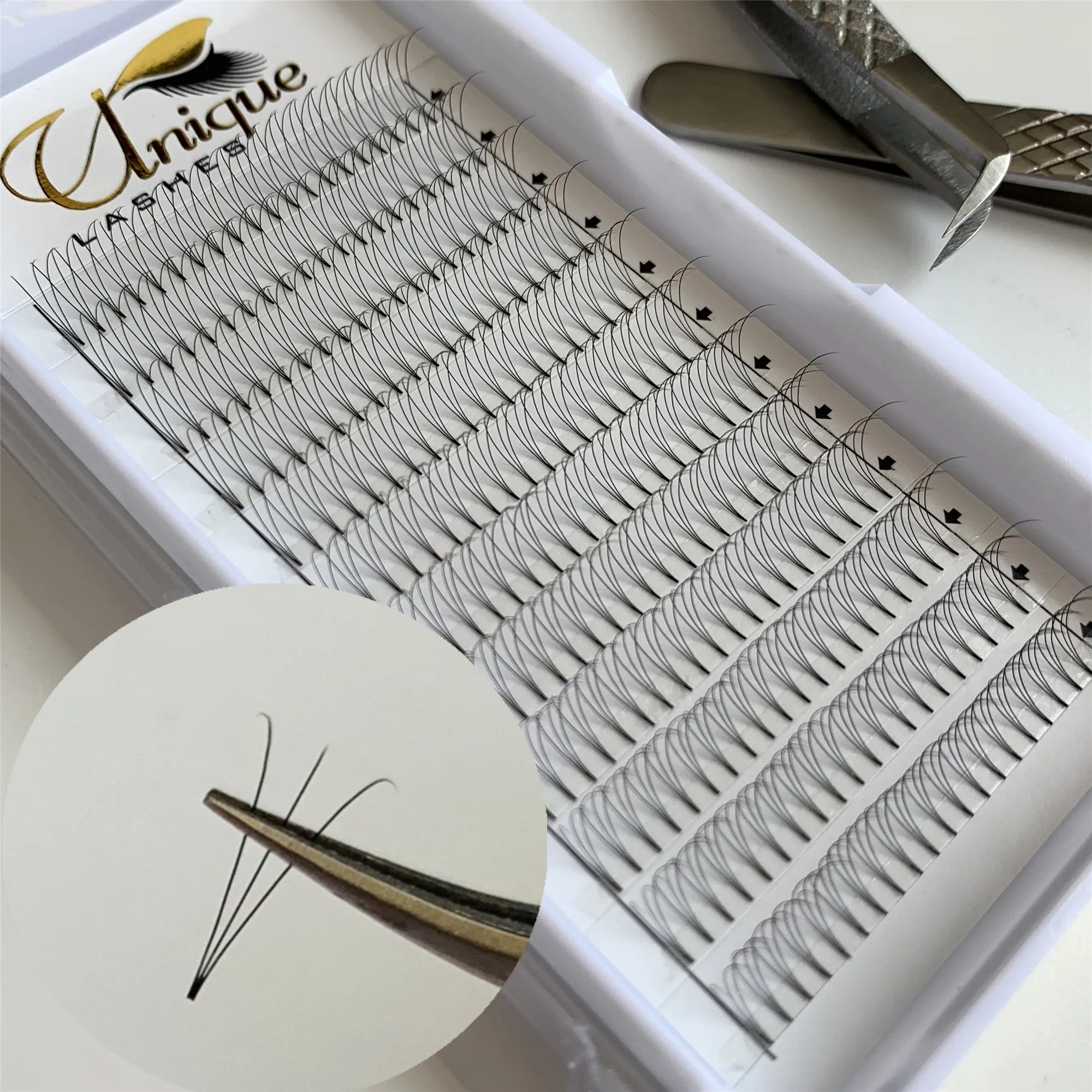 Good Quality Pbt Material 8-18mm Eyelashes Premade Fans Short Stem 3D Russian Bulk Volume Lashes