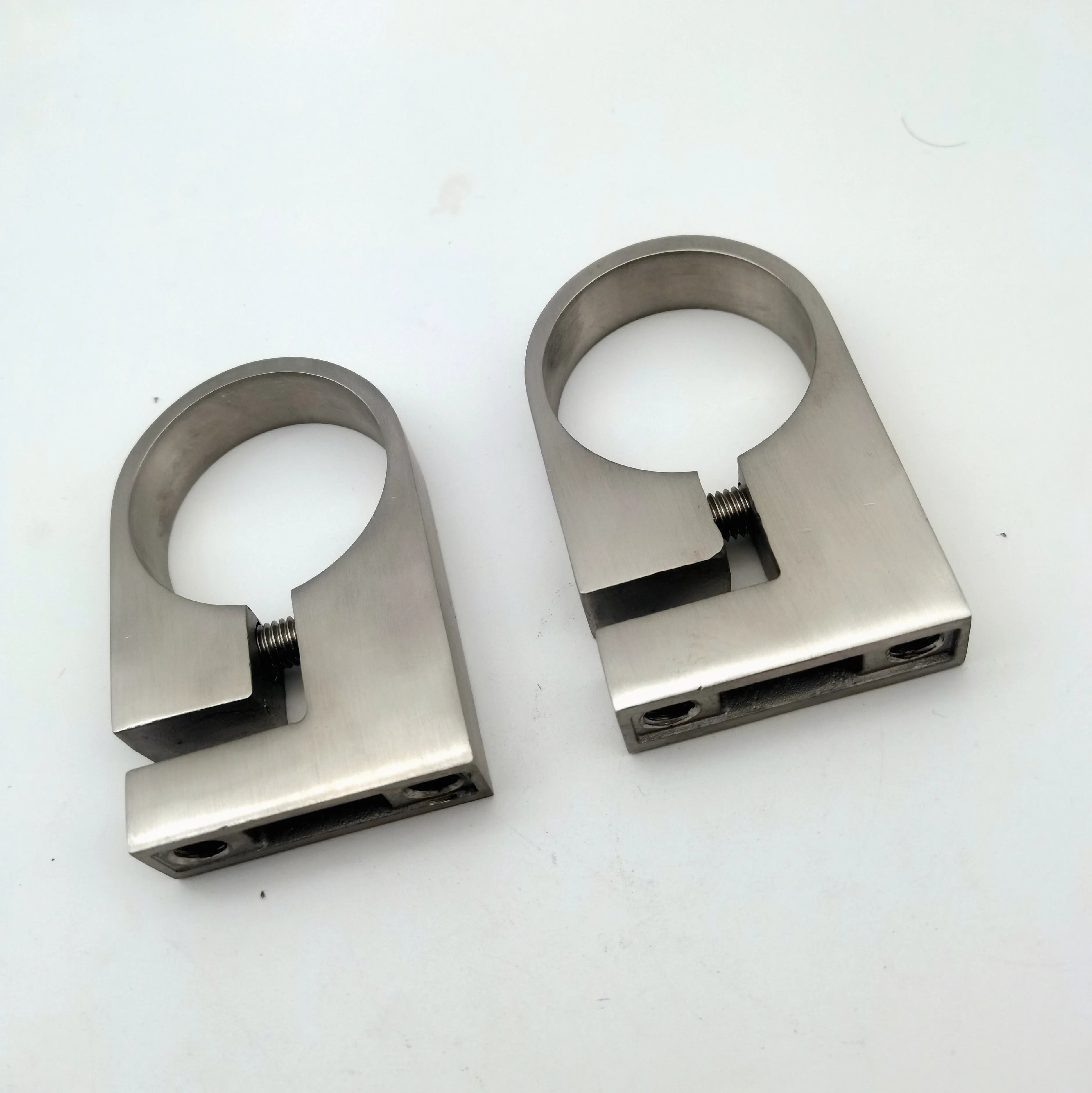 Modern Design 304 Stainless Steel Satin Brush Finish DIY Post Clamp Wall Mount Holder for 42.4MM Balcony Stair Handrail Rust