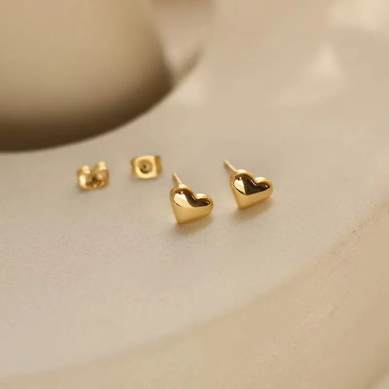 Women Minimalist Earrings Cute Mini Jewelry Stainless Steel Gold Plated Small Heart Stud Earrings for Ladies