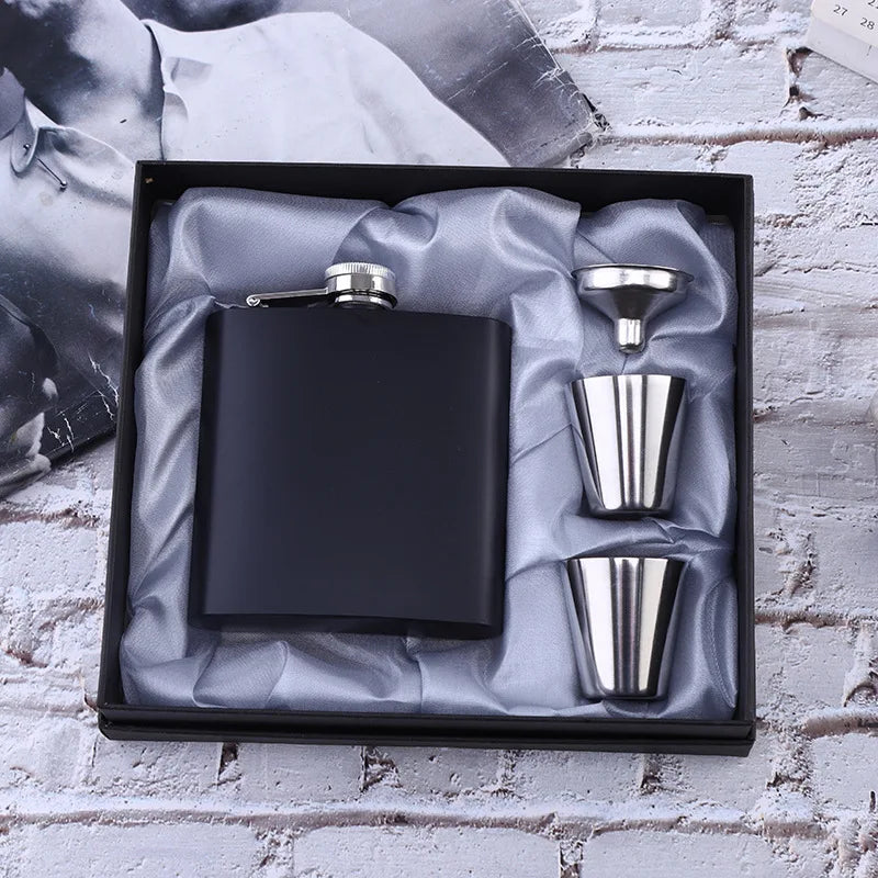 Custom logo 6 7 8oz Matte Black Hip Flask Sets 304 Stainless Steel Portable Outdoor Portable Camping Gift Box Suit