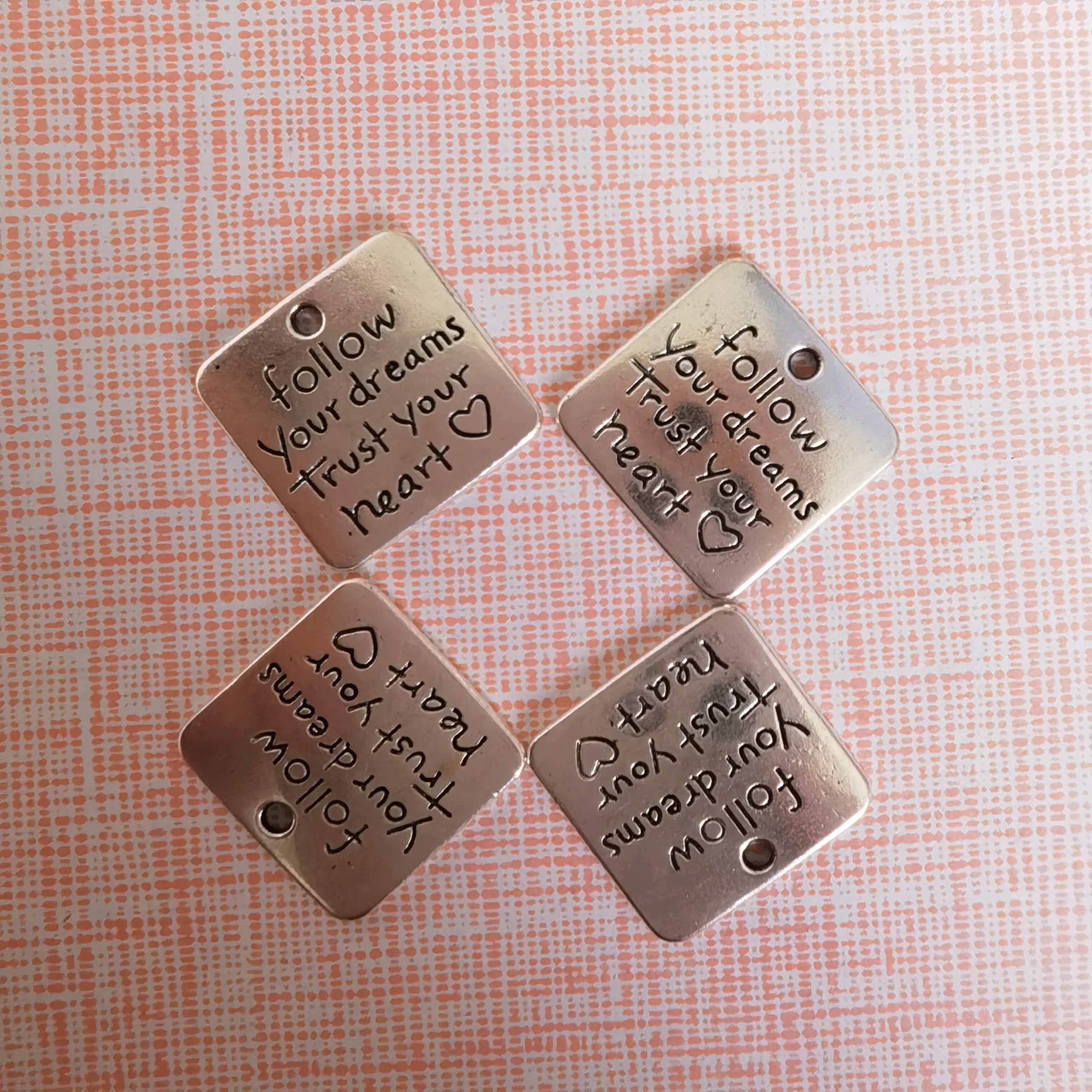 Dream Alloy Pendant with "Follow Your Dreams Trust Your Heart" Charm for Personalized Mobile Phone Chain Car Backpack Pendant